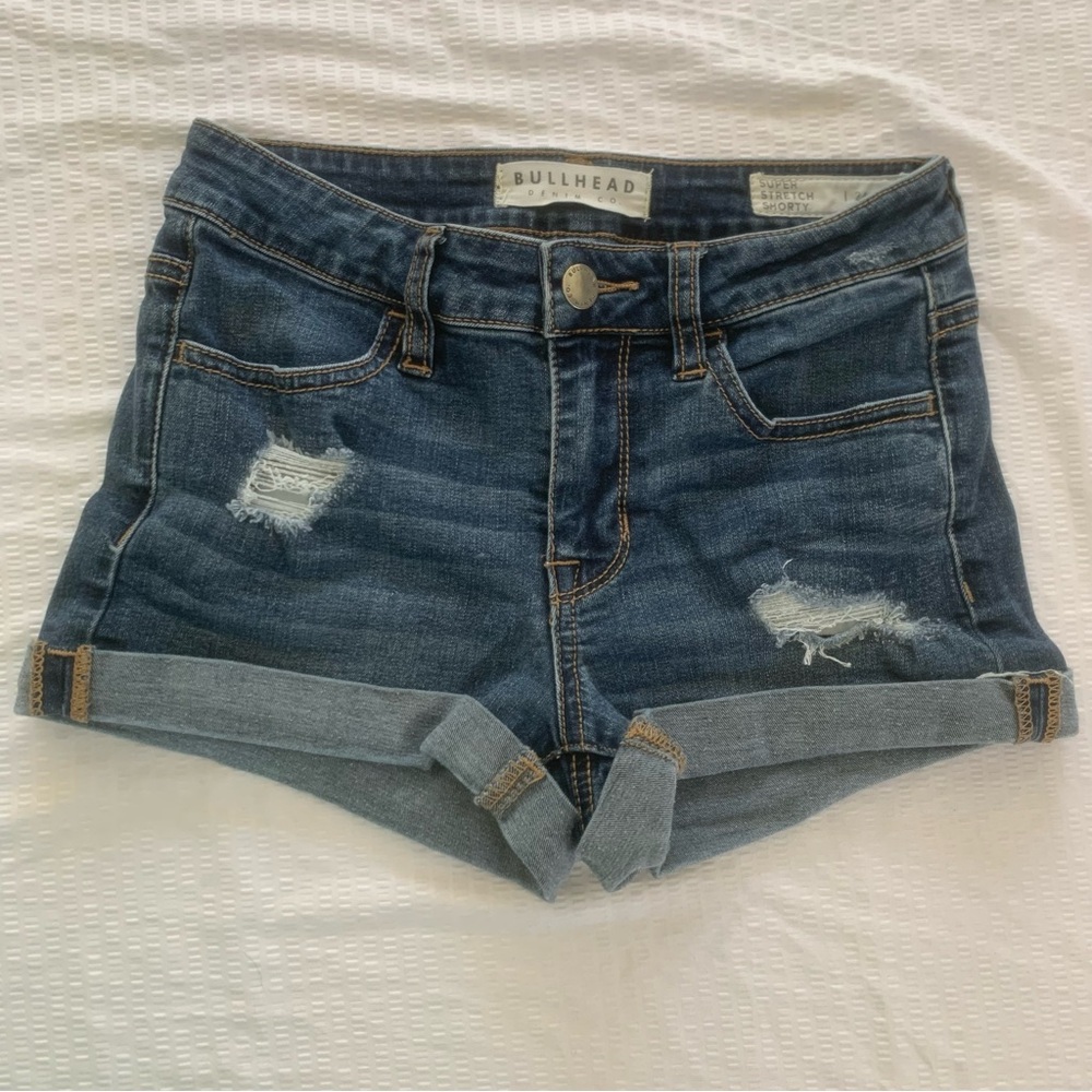 Bullhead Distressed Denim Super Stretch Shorty Jean Shorts Size 1 / 24”